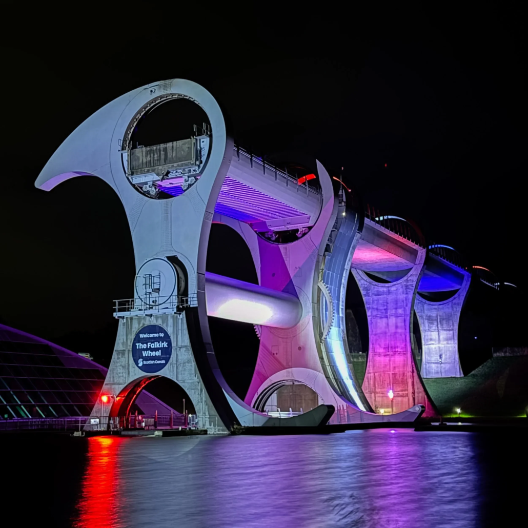 Andersonscottishtours Tour Falkirk Wheel Night Illuminated Structure