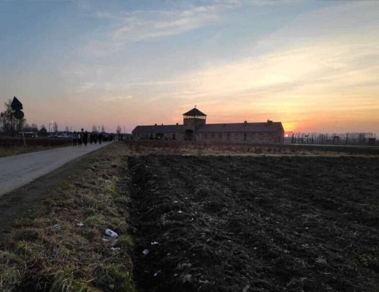 Atcracow Tour Sunset Building Pathway Field