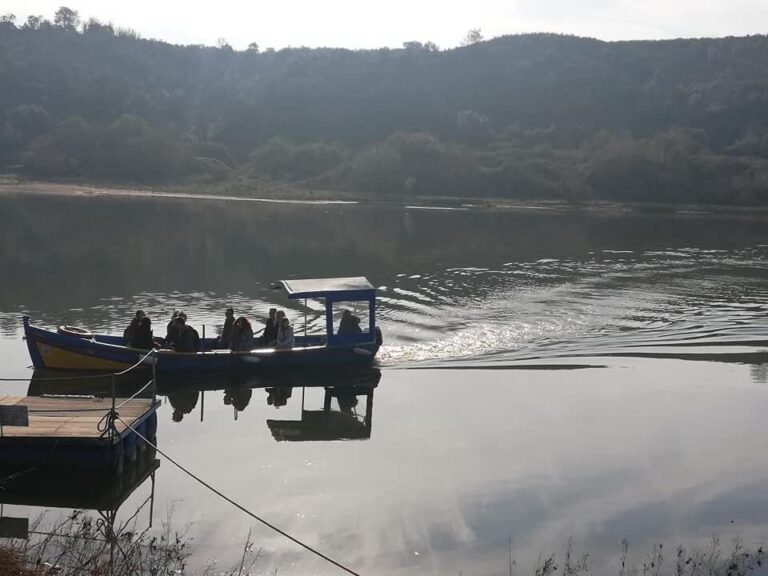 Estreladalva Tour Boat River Reflection Hills