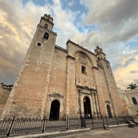 Freewalkingtourmx Tour Historic Church Stone Facade Towers