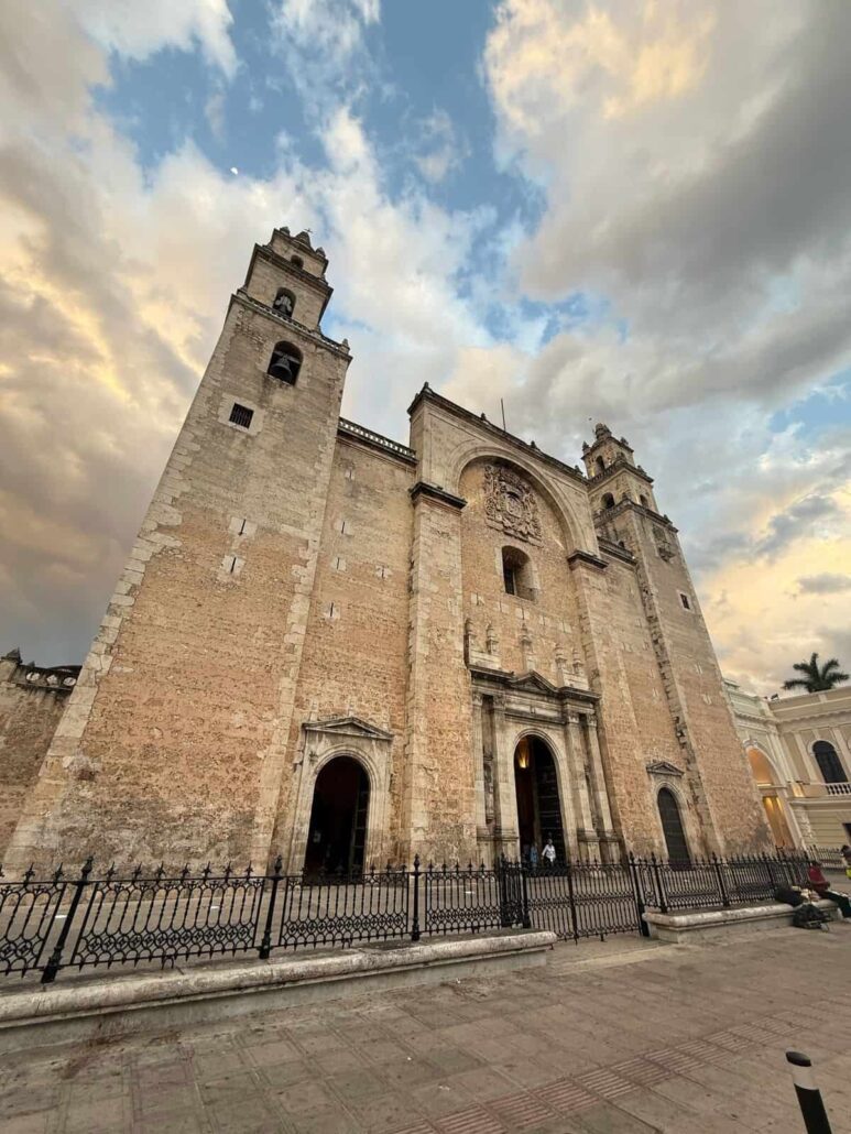 Freewalkingtourmx Tour Historic Church Stone Facade Towers