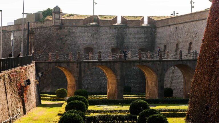Inoutbarcelona Tour Stone Fortress Bridge Garden