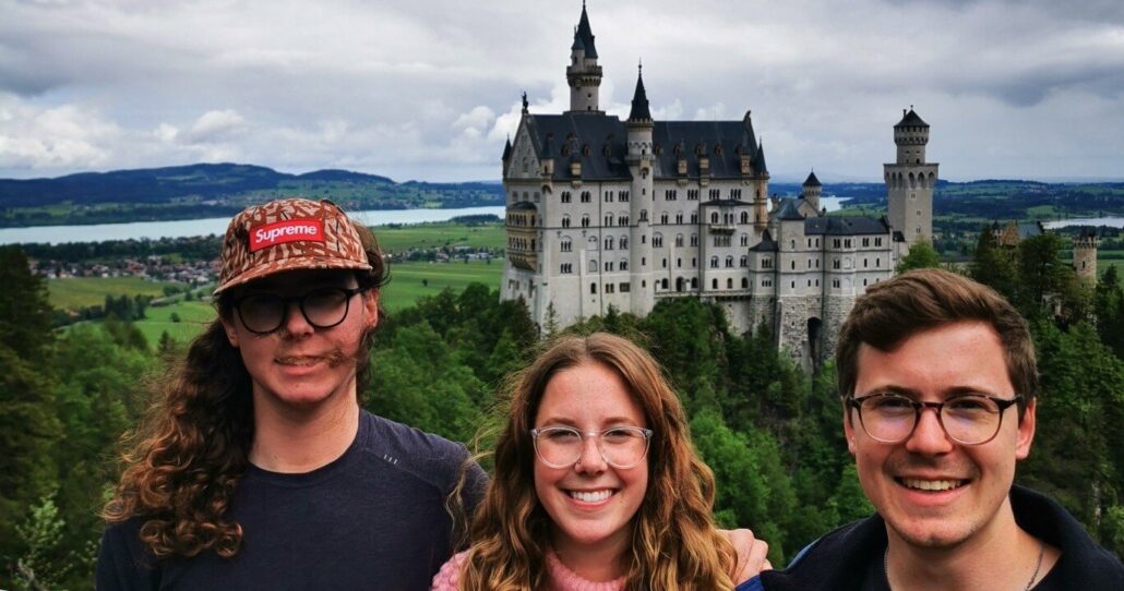 Mikesbiketours Tour Friends Castle Lake Greenery