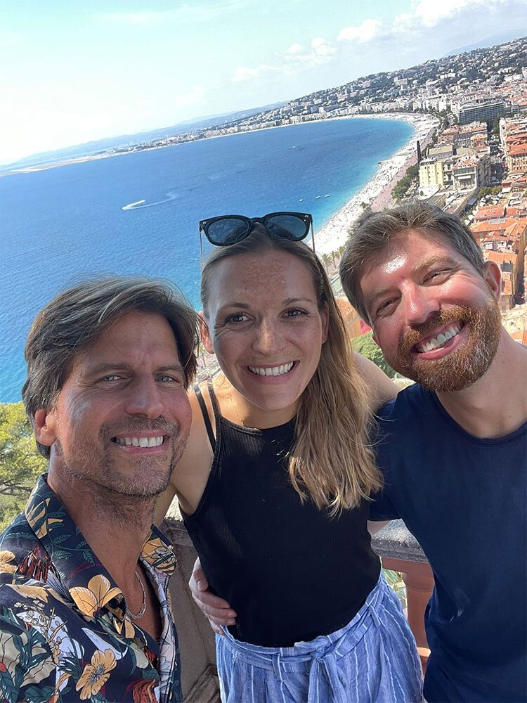 Niceidealtours Tour Selfie Coastal View Sunny Day