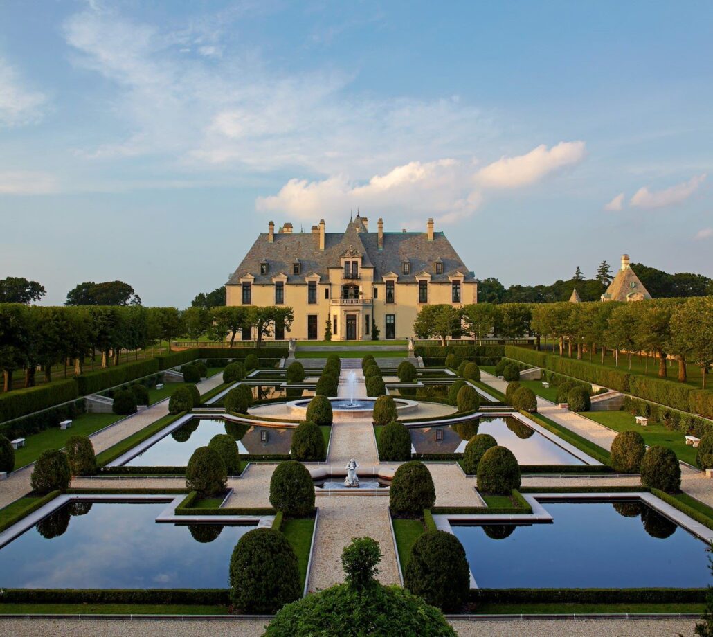 Ohekacastle Tour Mansion Garden Reflection Pools