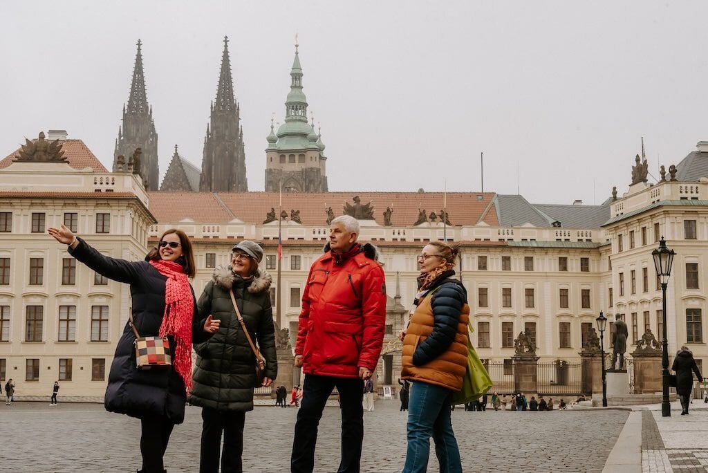 Praguecityadventures Tour Tourists Prague Castle Sightseeing