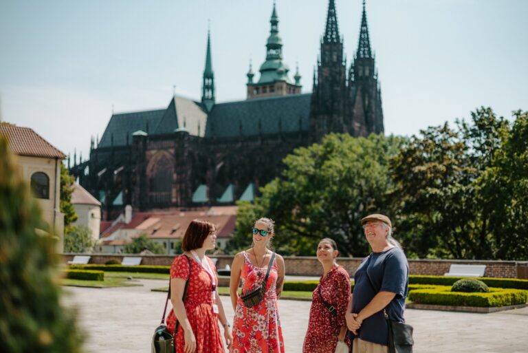 Praguecityadventures Tour Tourists Prague Castle Summer Day