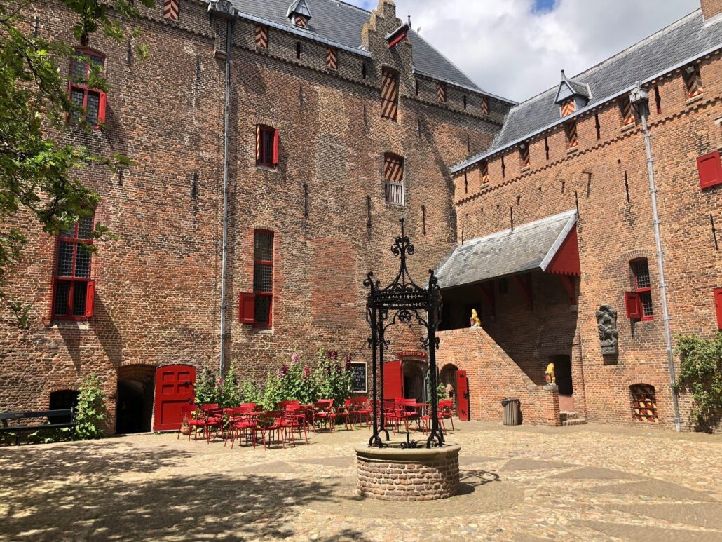 Privatedaytoursamsterdam Tour Brick Courtyard Red Doors Well