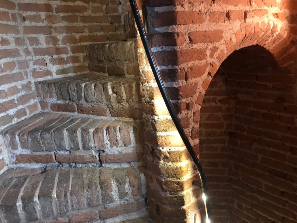 Privatedaytoursamsterdam Tour Brick Staircase Spiral Light