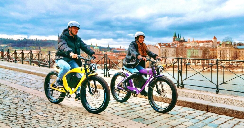 Scroosertour Tour Bikers Colorful Ebikes Riverbank