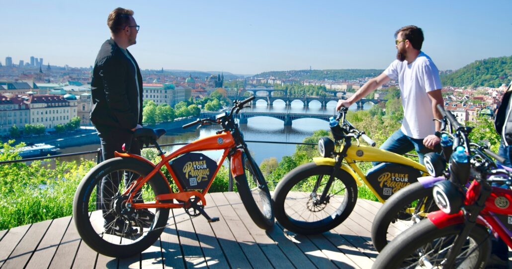 Scroosertour Tour Bikers River View Prague