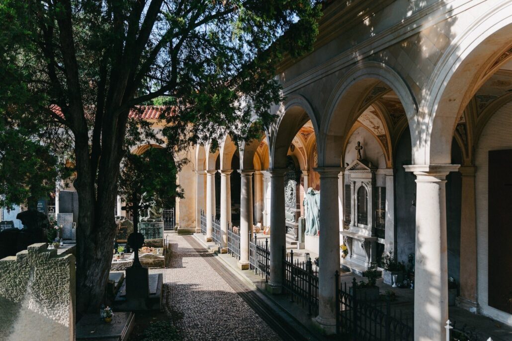 Segwayfun Tour Arched Crypts Graveyard Trees