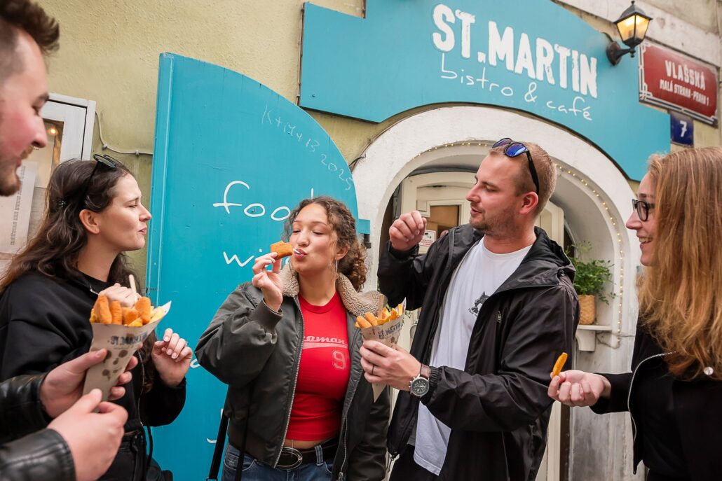 Segwayfun Tour Friends Eating Snacks Bistro Cafe