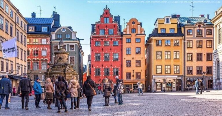Swedenhistorytours Tour Colorful Buildings Old Town Stockholm