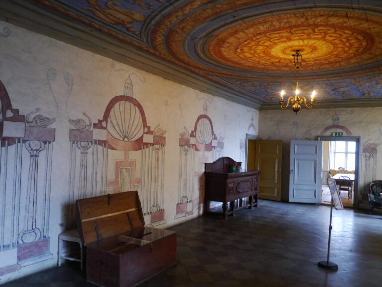 Swedenhistorytours Tour Ornate Ceiling Painted Wall Furniture