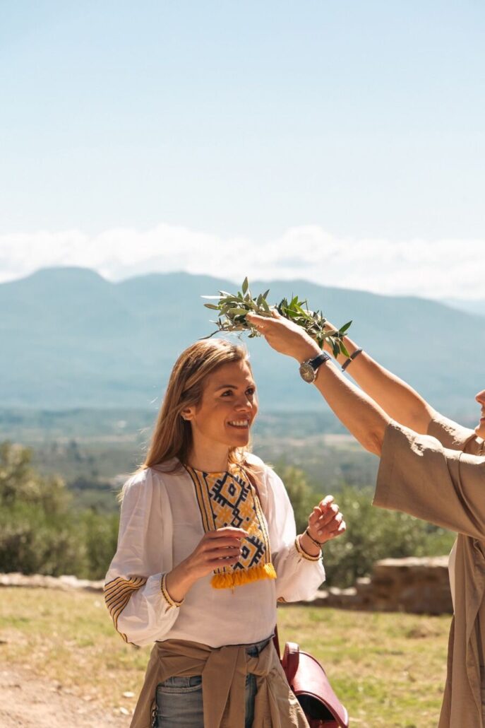 Theoliveroutes Tour Woman Olive Crown Mountains