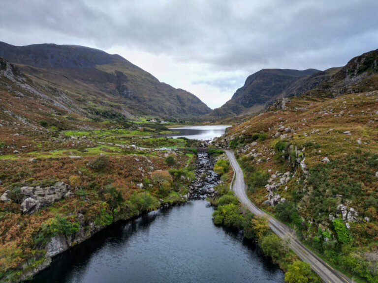 Touristy Tour Mountains Lake River Road 