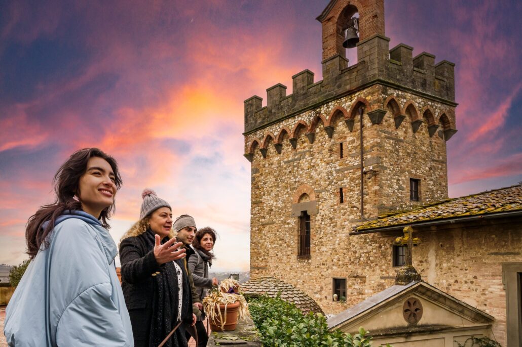 Tuscanyexplore Tour Friends Castle Sunset